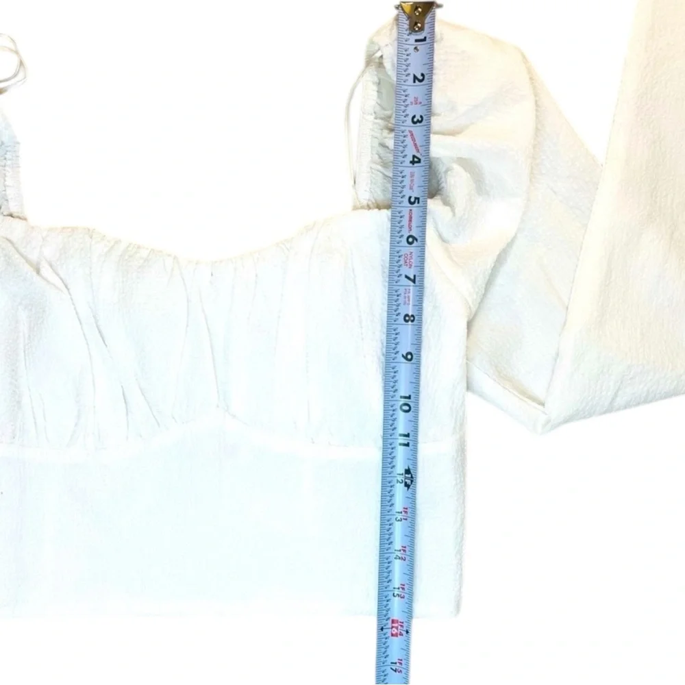 ASTR The Label Puff Lantern Long Sleeve Crop Blouse Top, Color White Size Medium